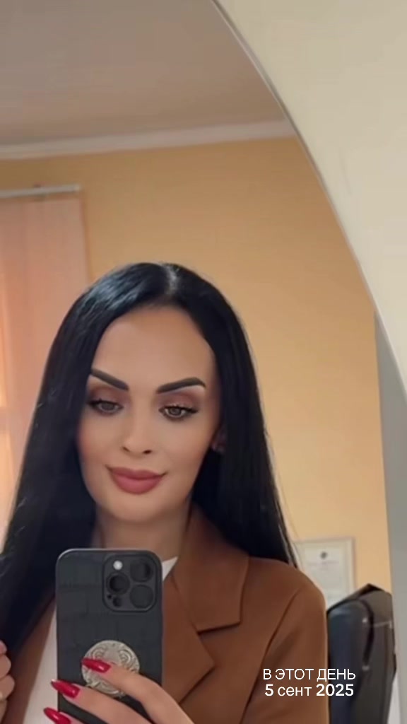 @Ⓔⓚⓐⓣⓔⓡⓘⓝⓐ