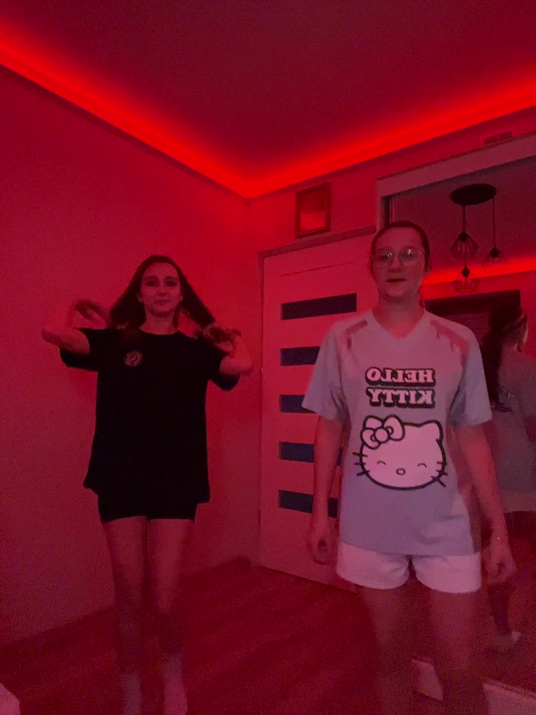 @𝚆𝚒𝚔𝚒𝚒👩🚒❤