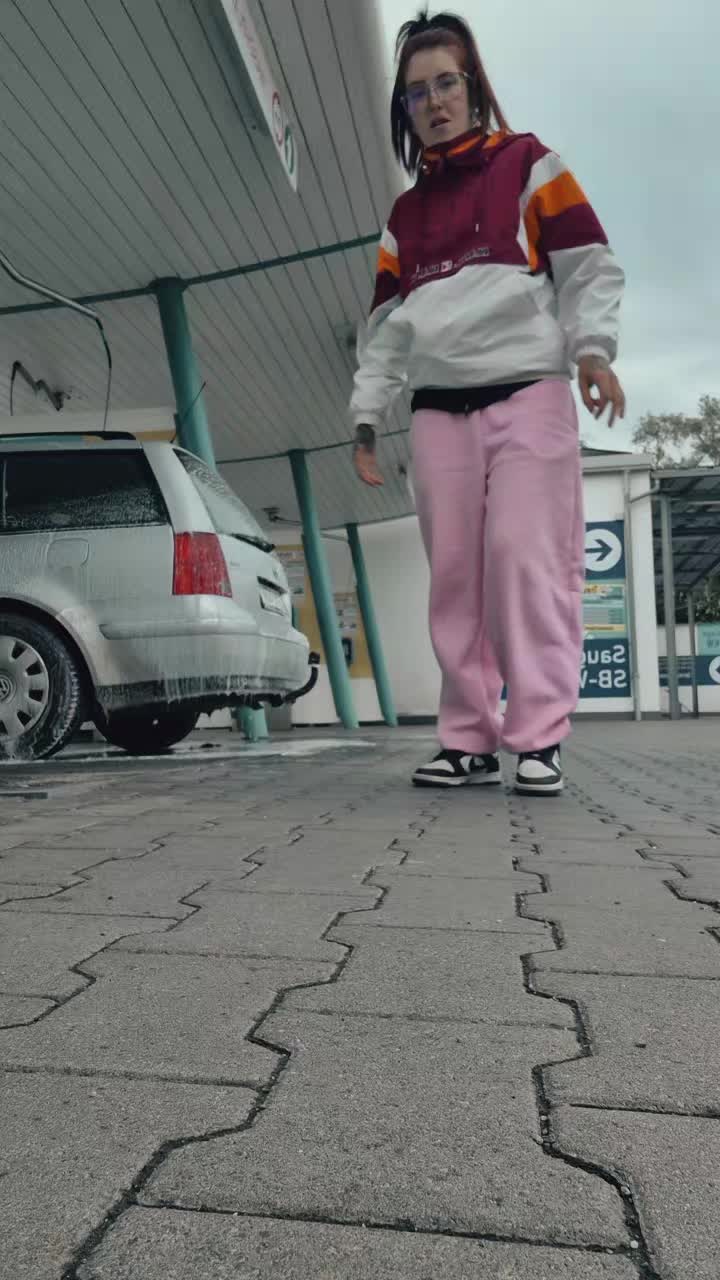 @caronzii.