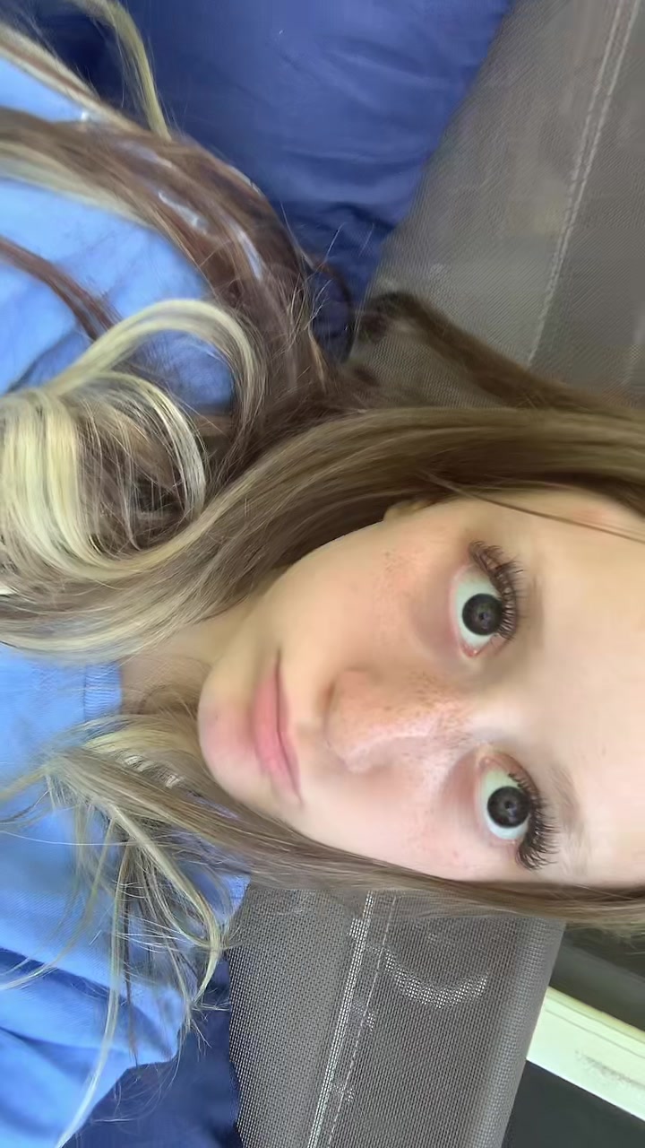 @bbyblondeeva