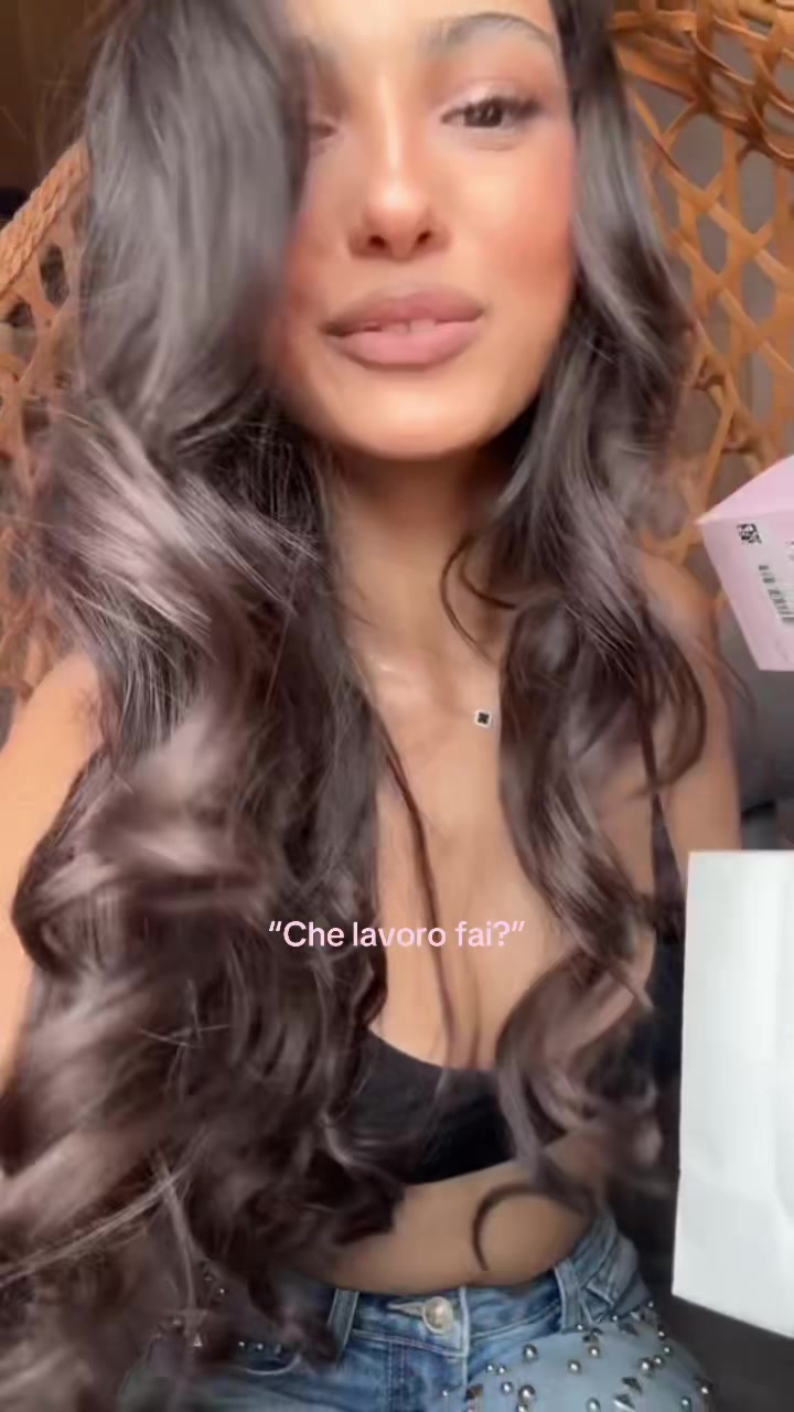 @Antonia 𐙚