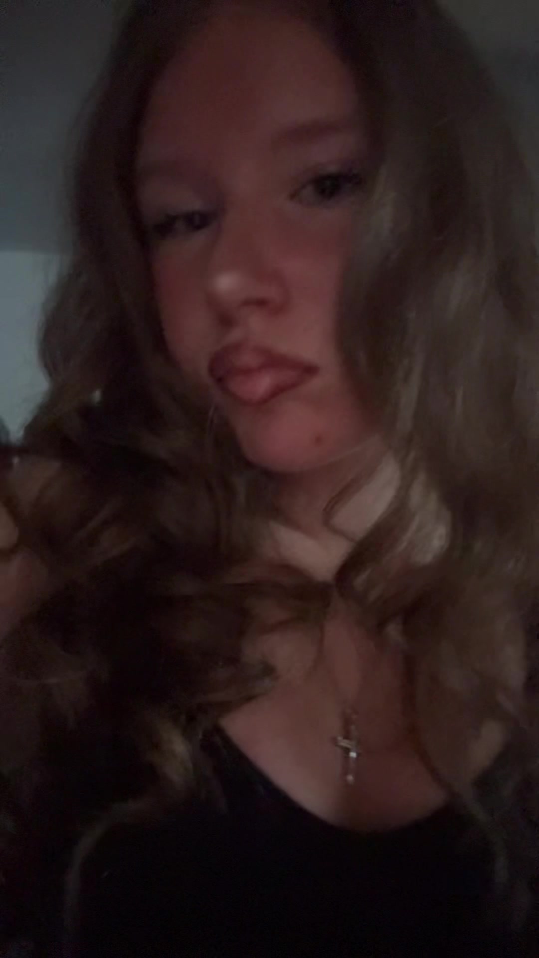 @🧛🏻&zwj;♀️