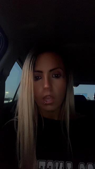 @Chryssie___