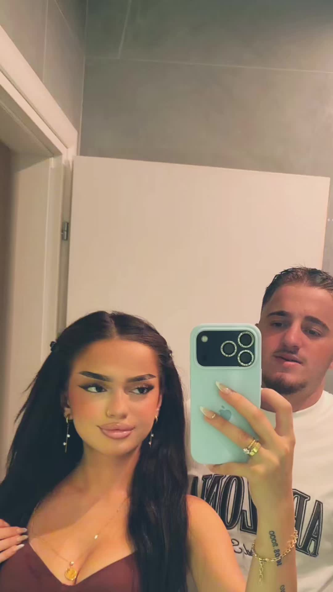 @ena🦋