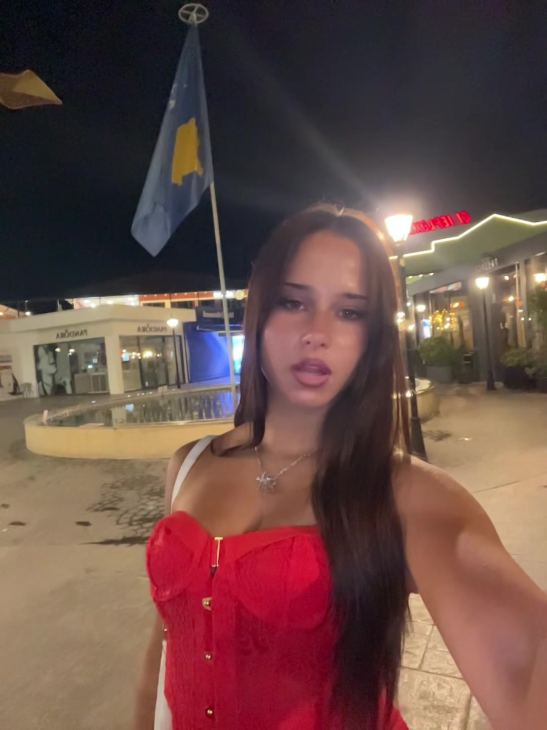 @Vivi