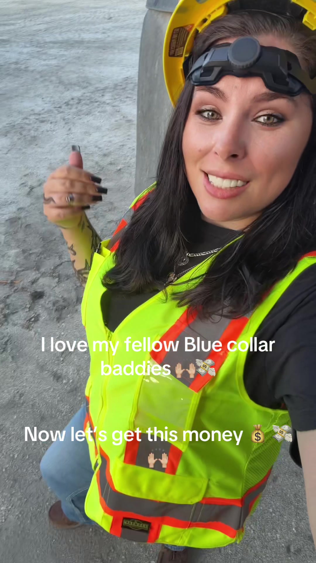 @BLUE_COLLAR_BADDIE22