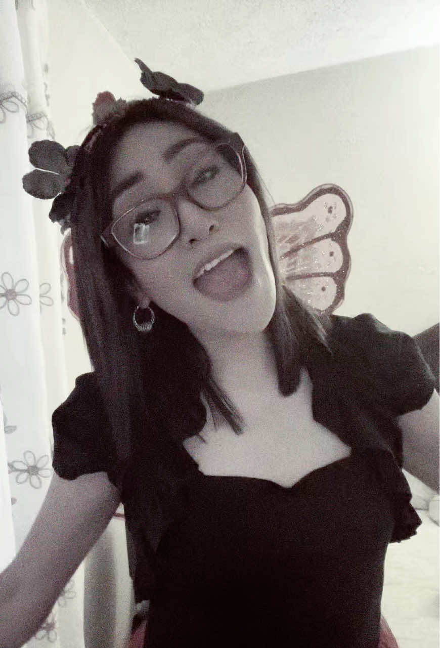 @Sarah&iacute; Monzalvo