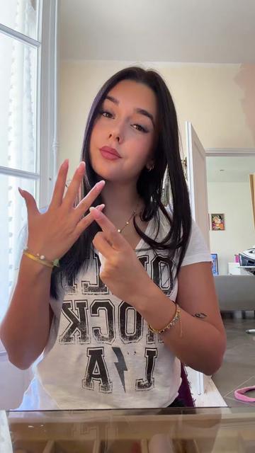 @Lenaax 🍒
