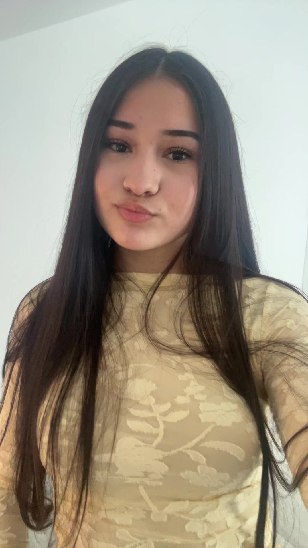 @𝘯𝘪𝘤𝘰𝘭𝘦