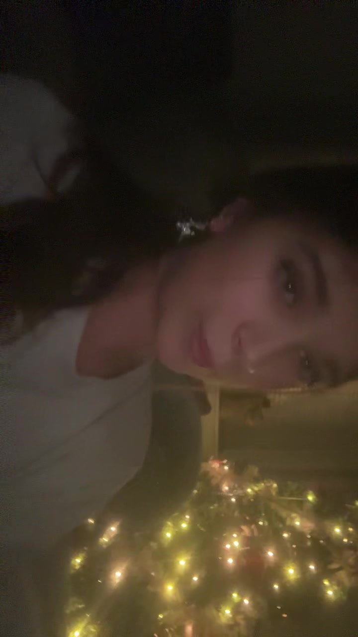 @hollie๐