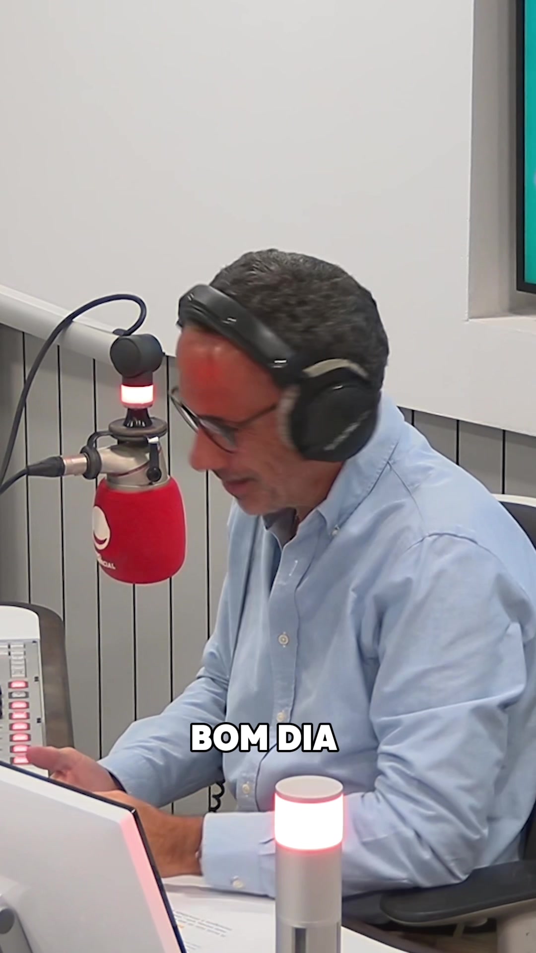 @Radio Comercial