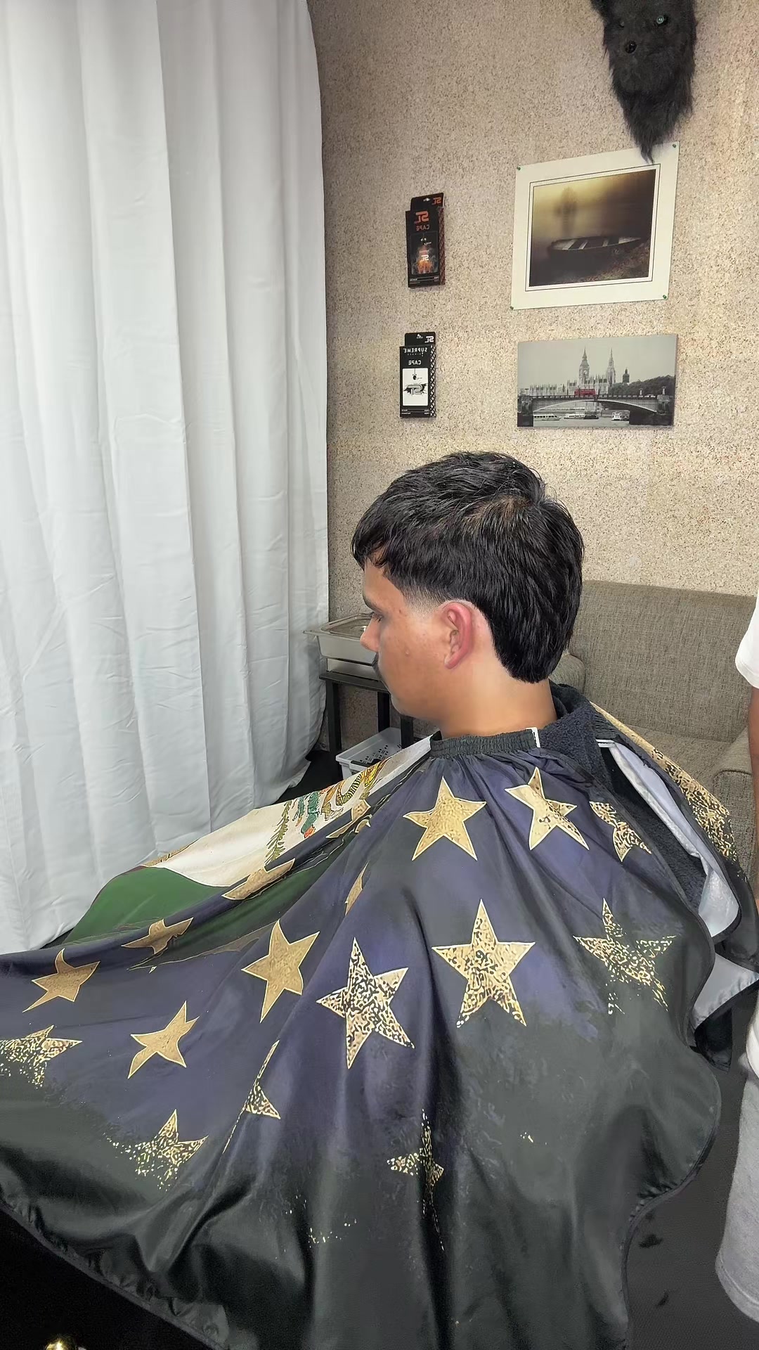@Isa&iacute; barber