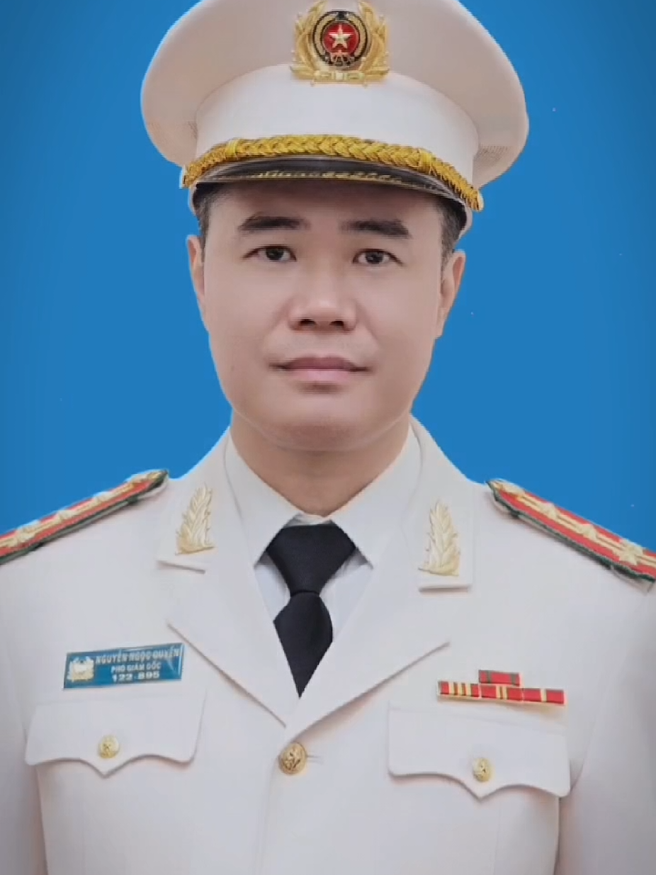 @Tiểu Sử