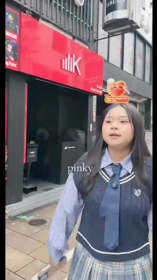 @pinky