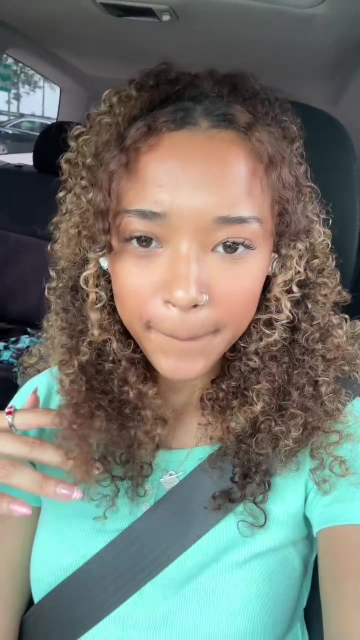 @borningblueberry