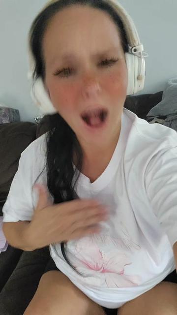 @Shoezy