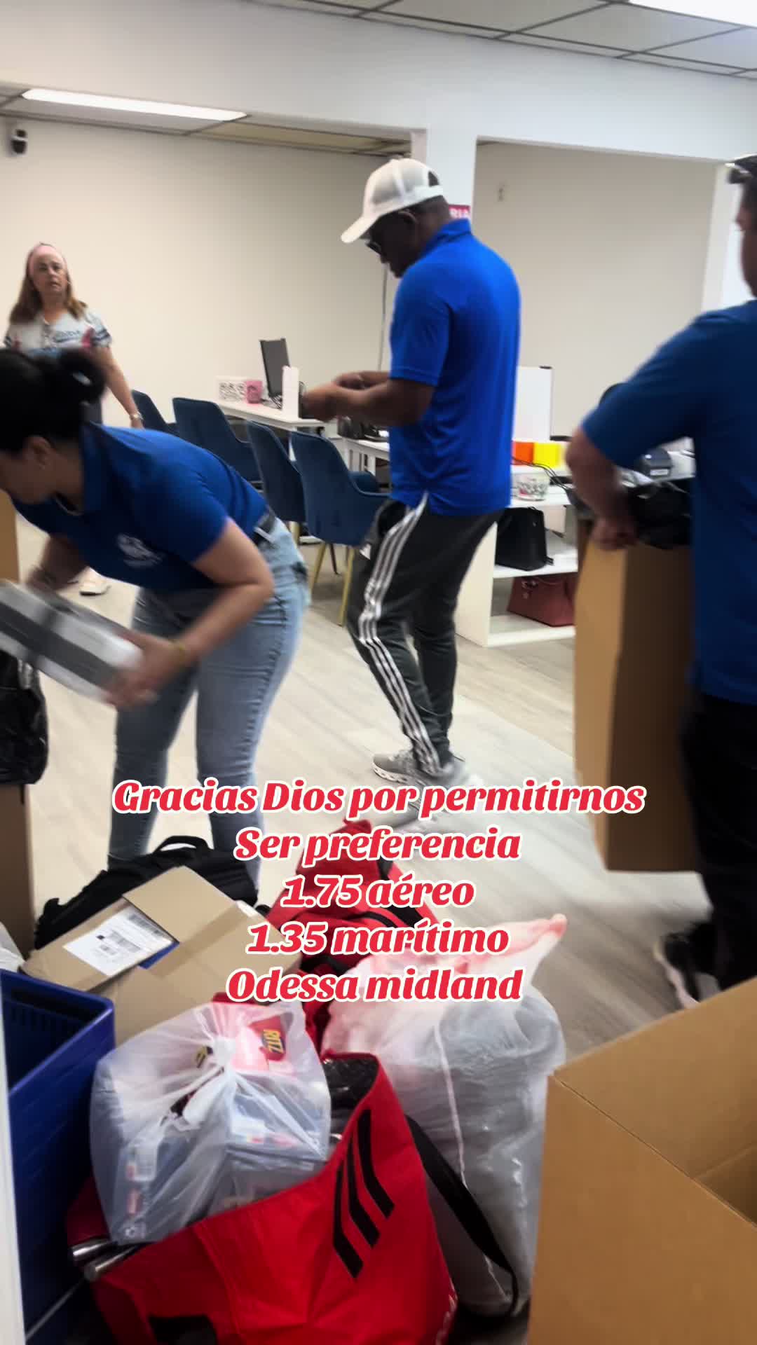 @VERSALLES TOURS & SERVICES