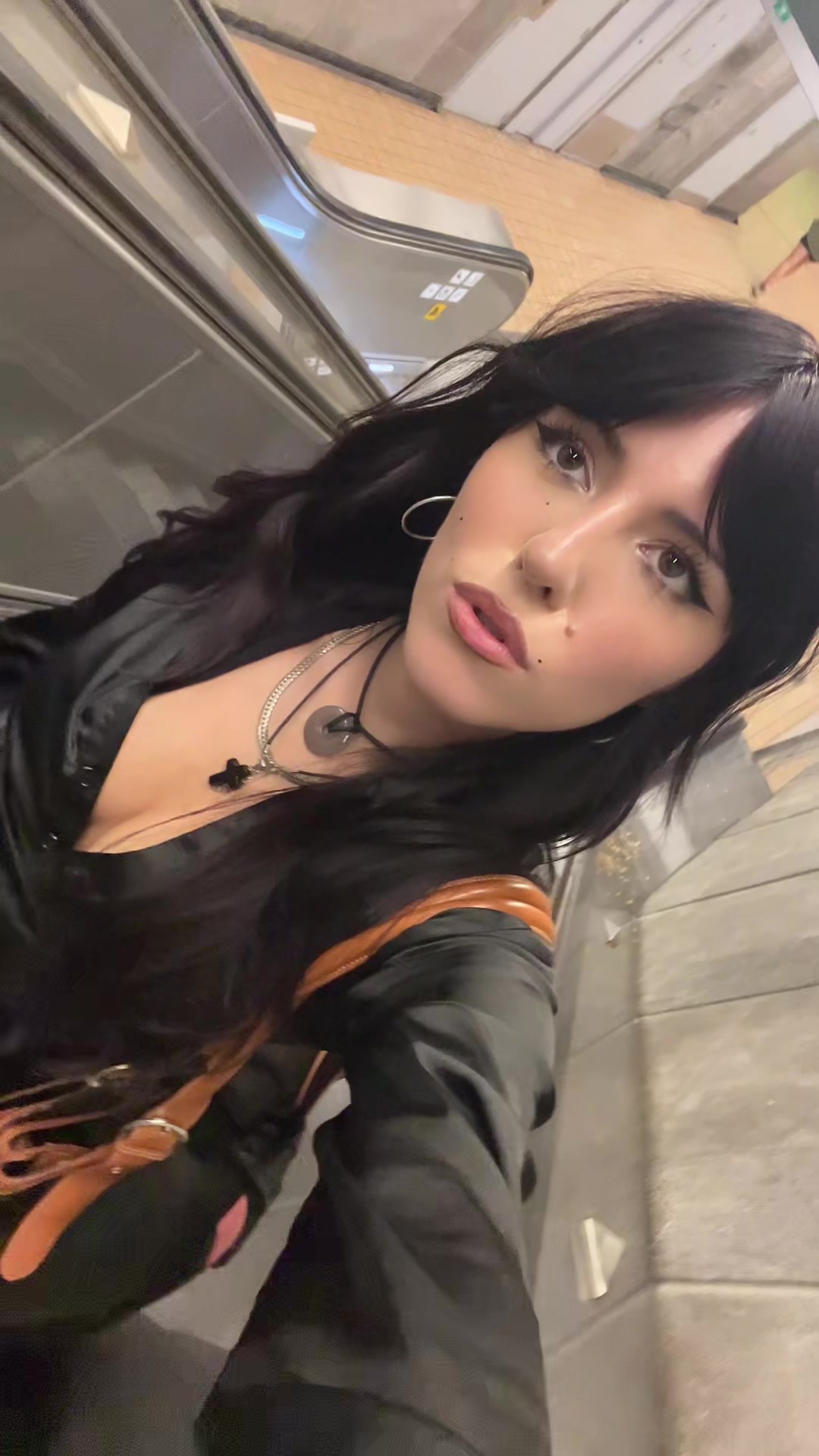 @leynalisana