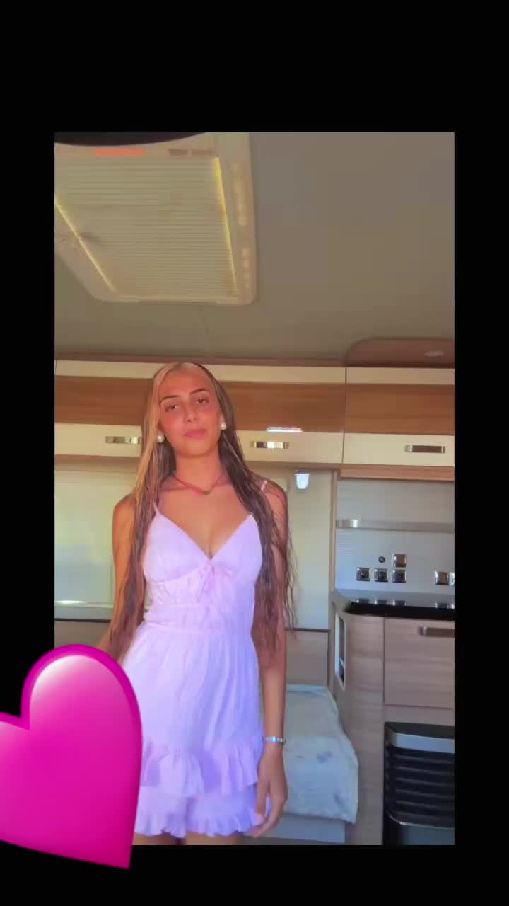 @Victoria_😽