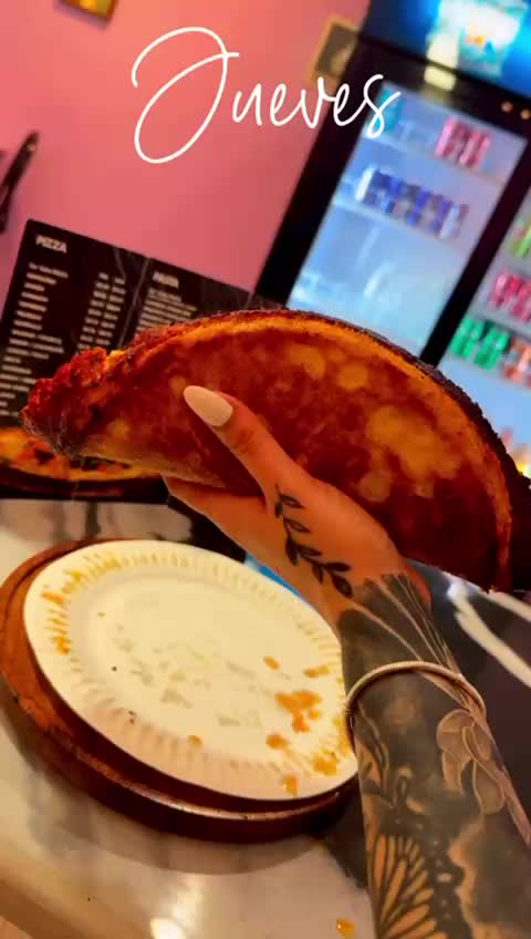 @DeCubapizzeria