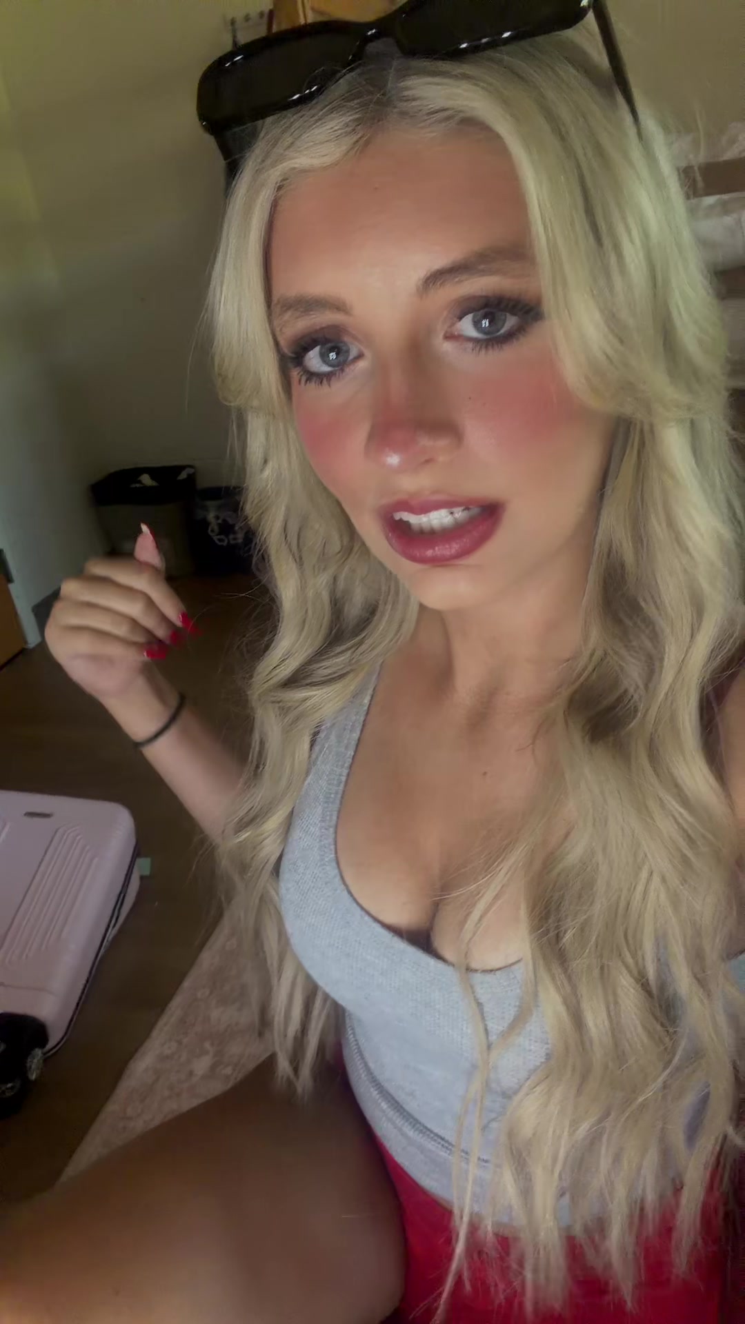 @Izzzyyy