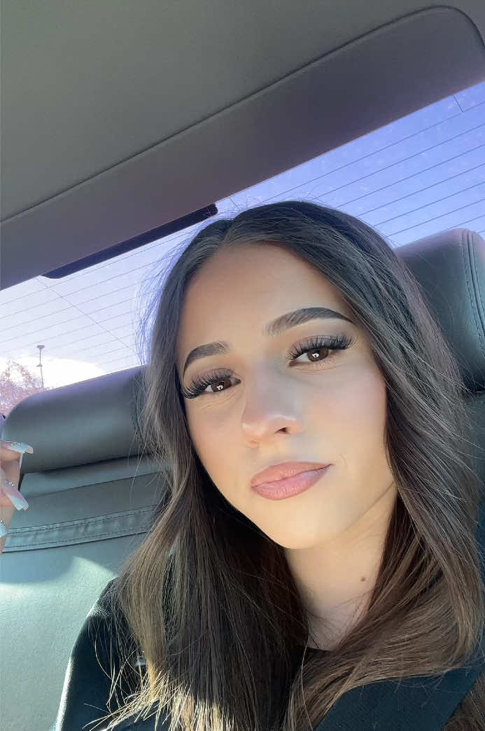@nikolcia.aa