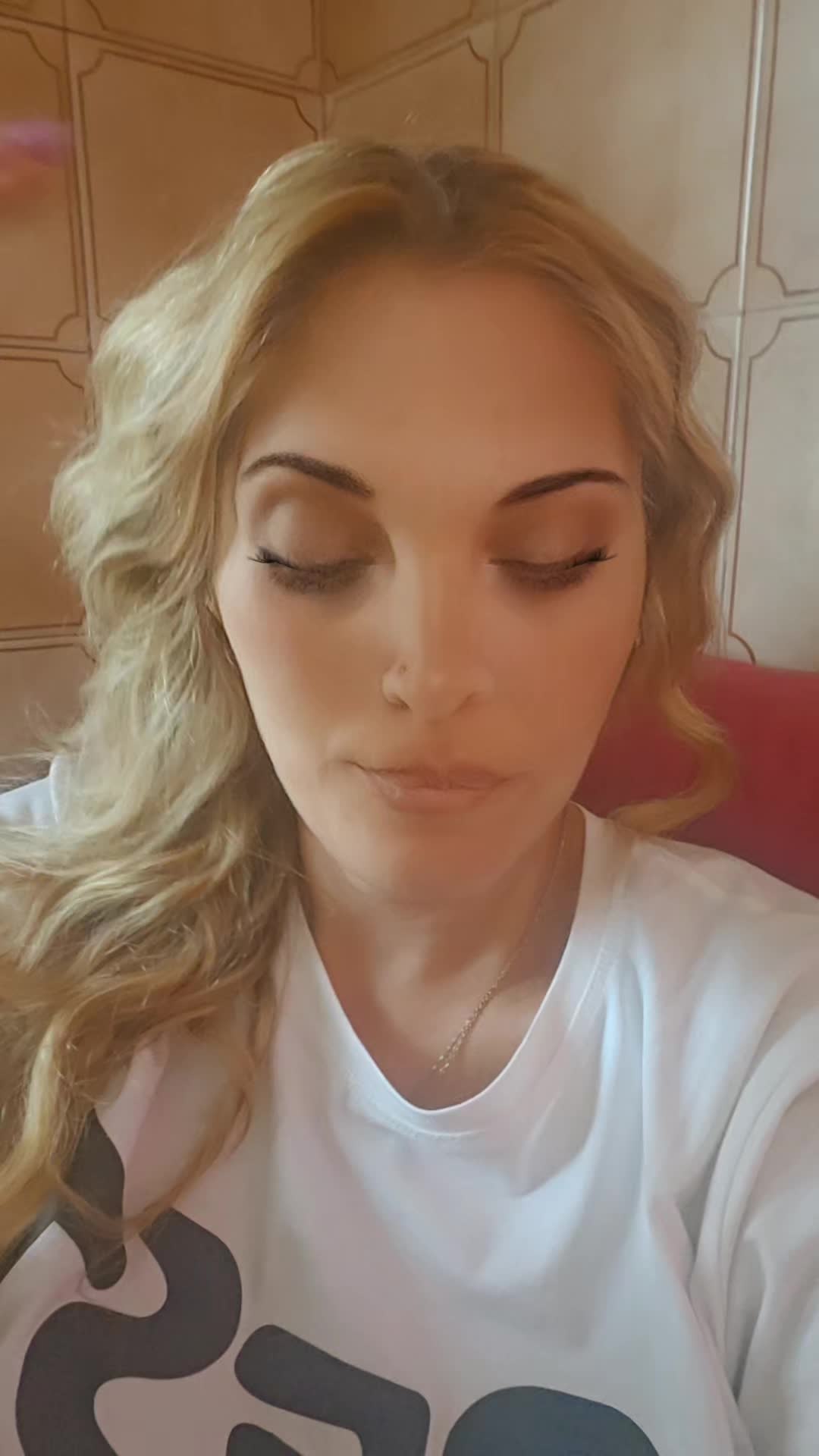 @elena