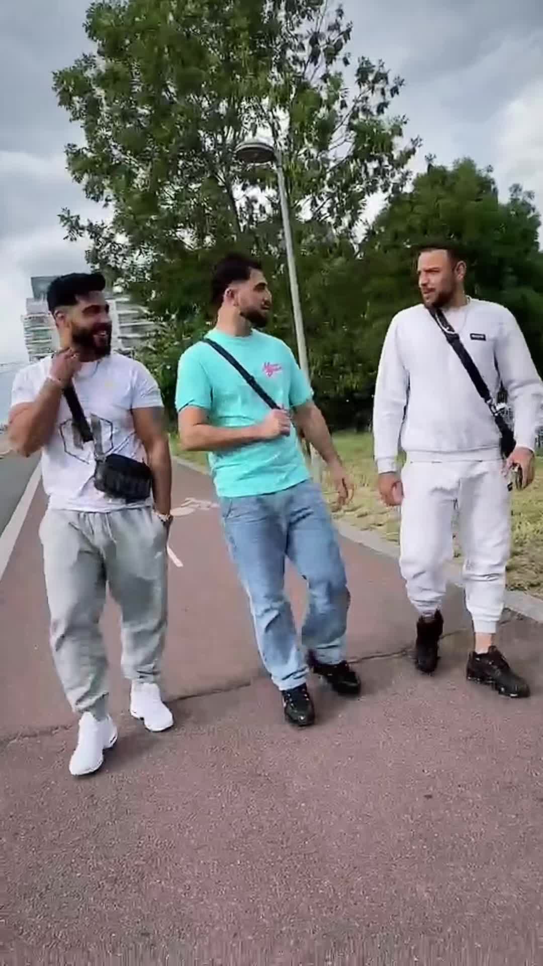 @Mrr__khan