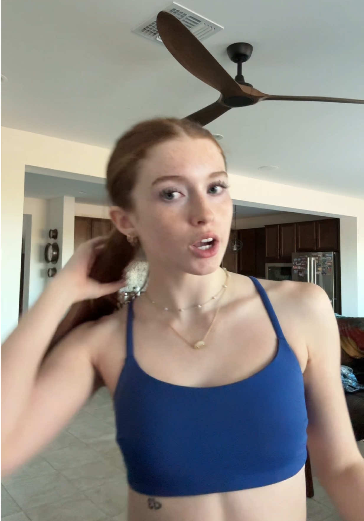 @bella