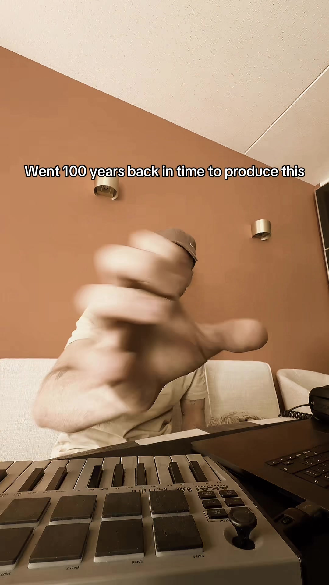 @yearboox