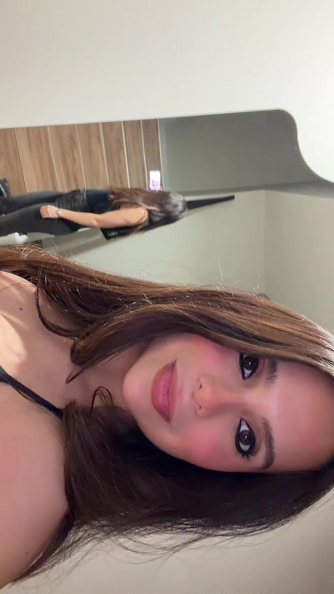 @juliaandreaduran
