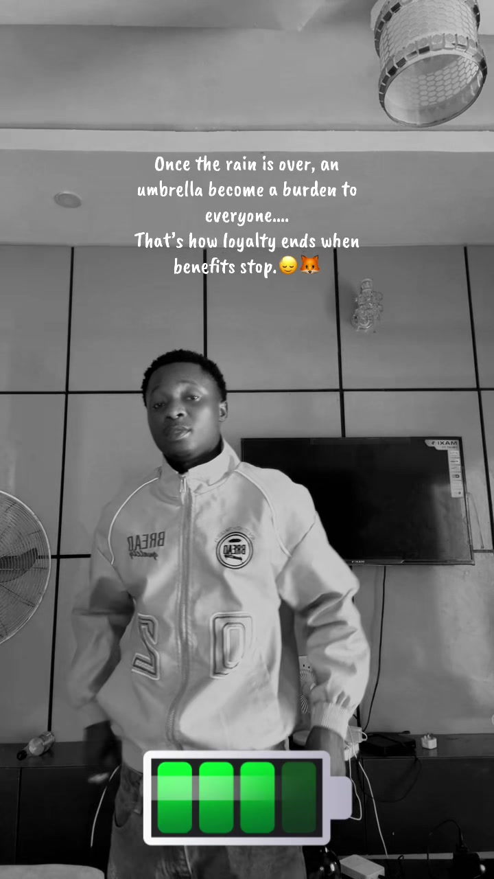 @Abayomi🤖👻