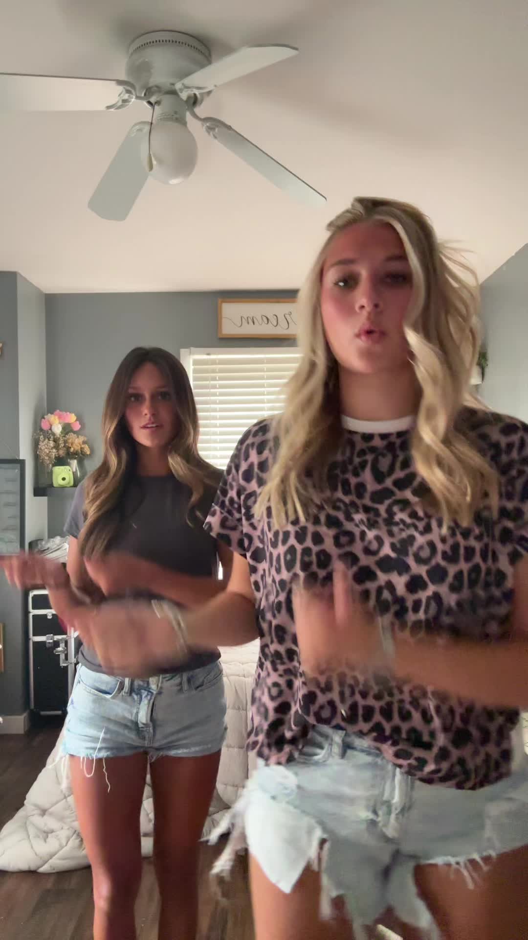 @Em