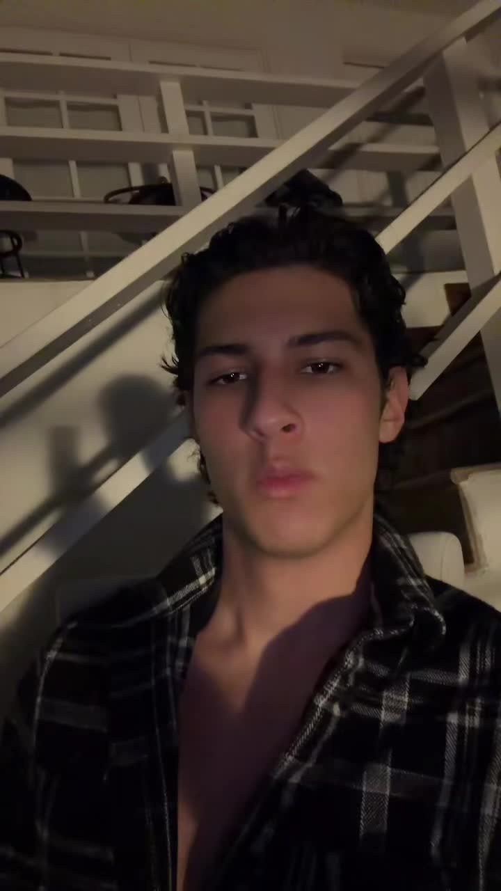 @marcushullaster