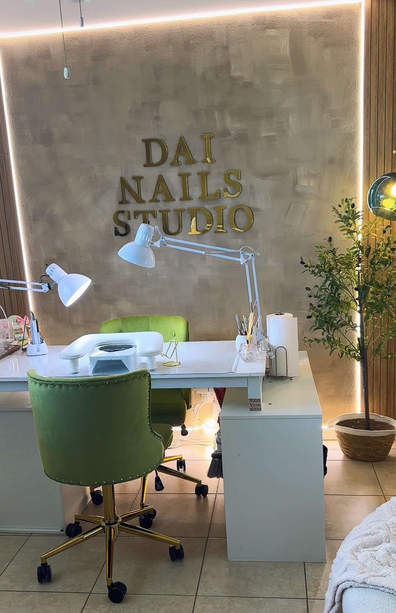 @dai_nails_artist
