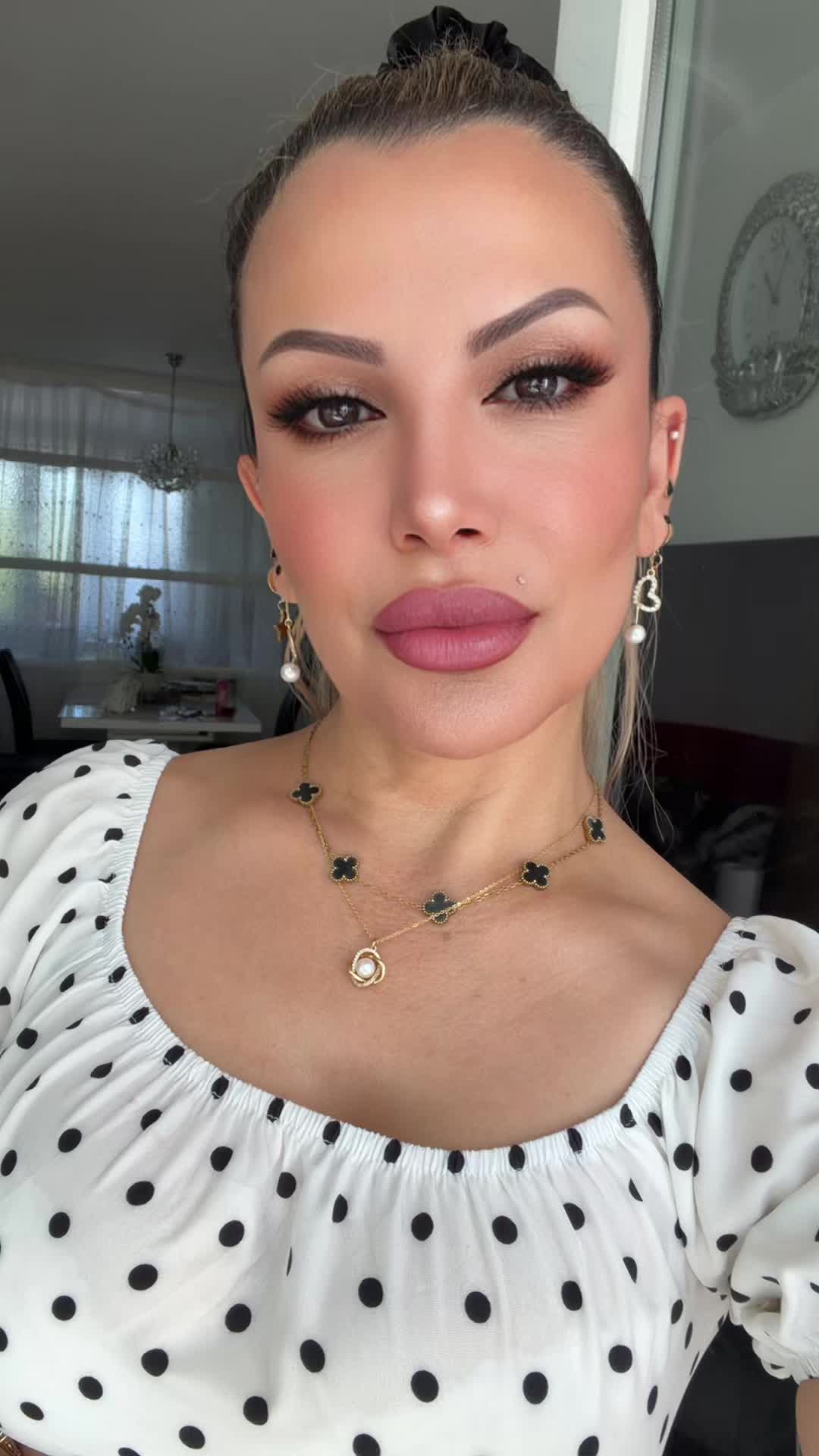 @Emoş💗
