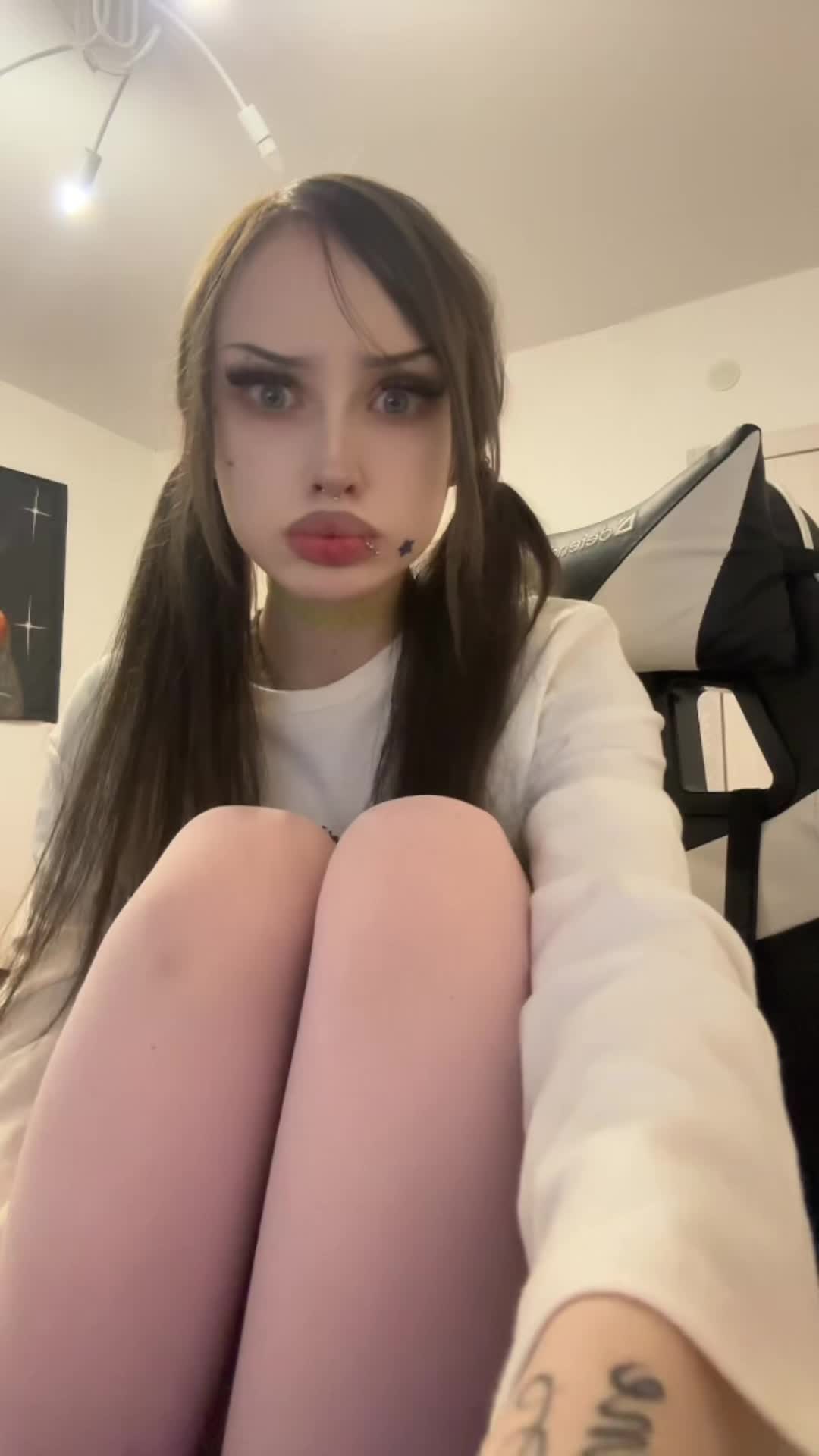@☢️