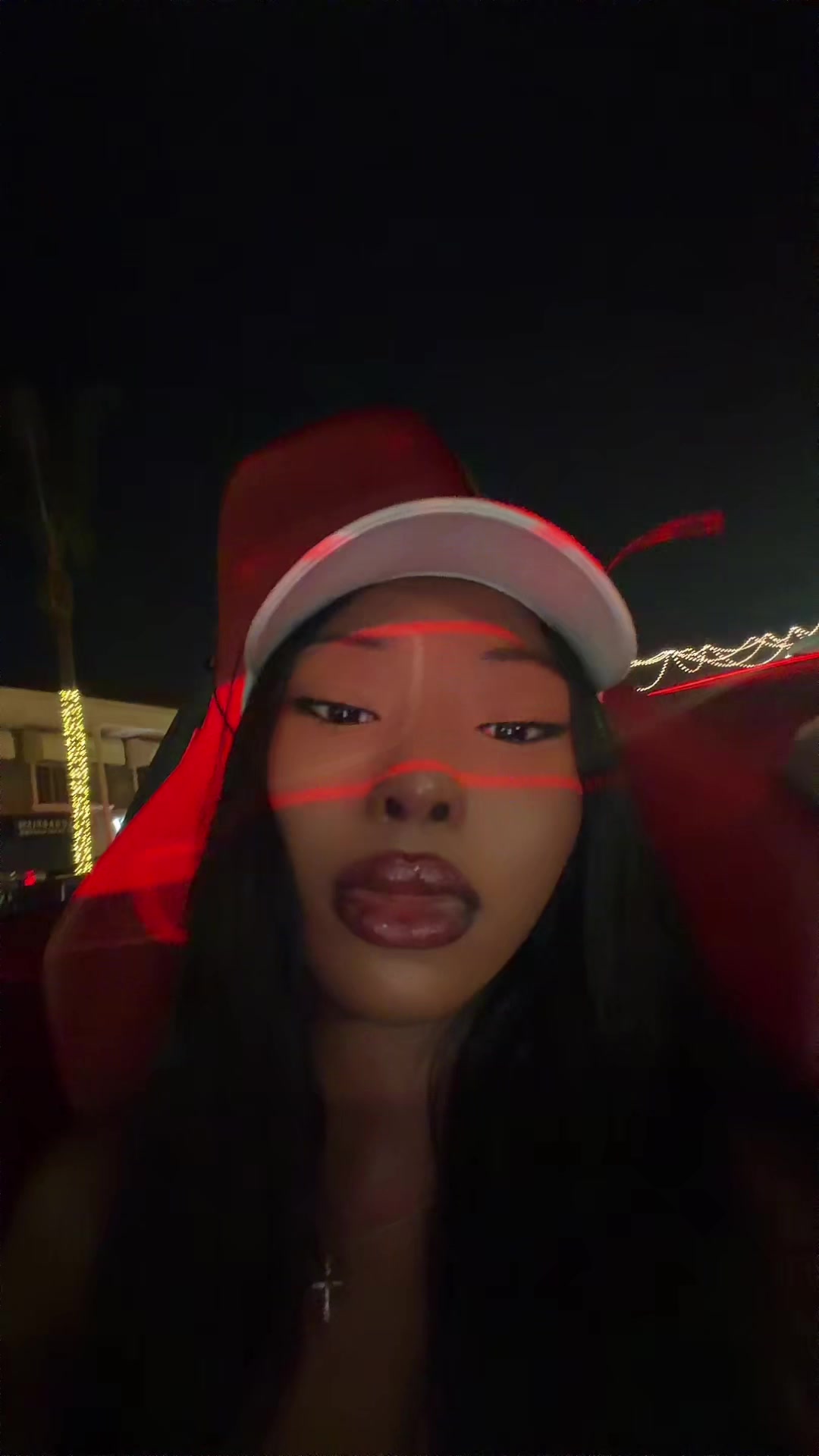 @monraehou