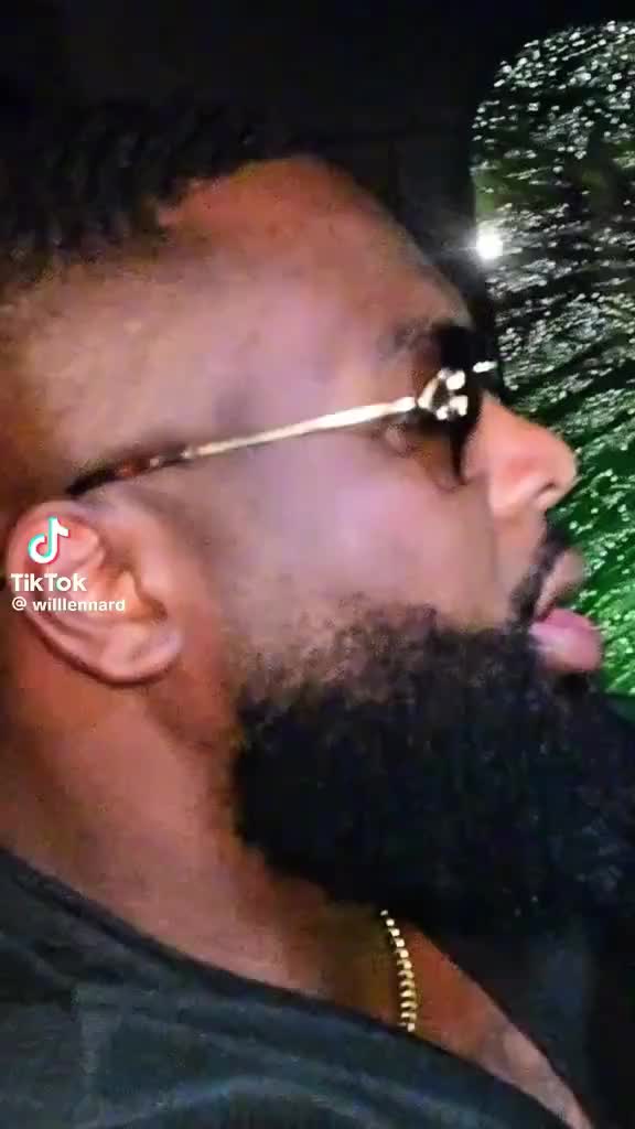 @Mon