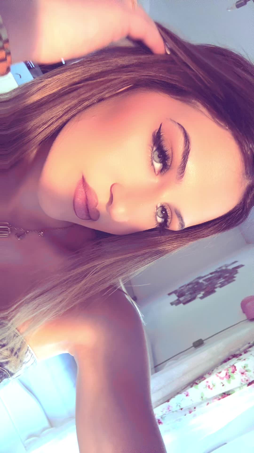 @𝓚𝓮𝓮𝓵𝓵𝔂𝔂
