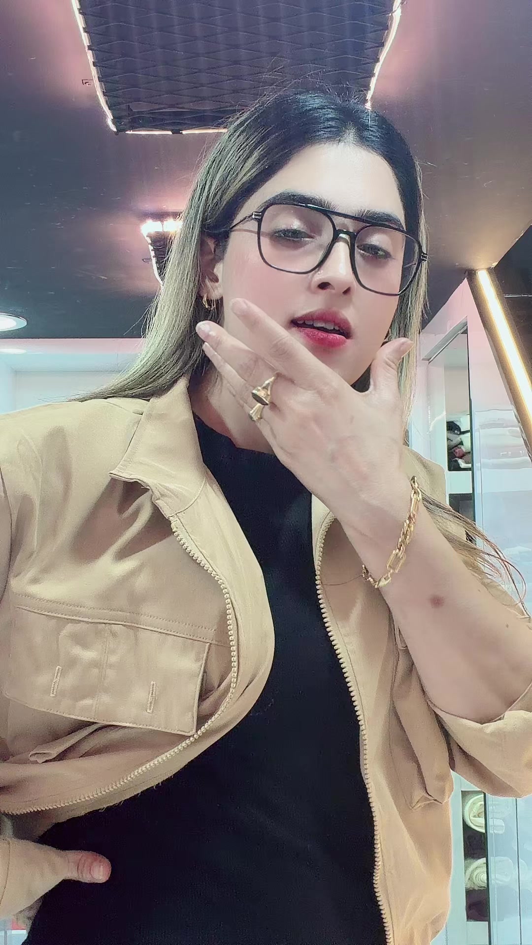 @shrartiguriyaOfficiall