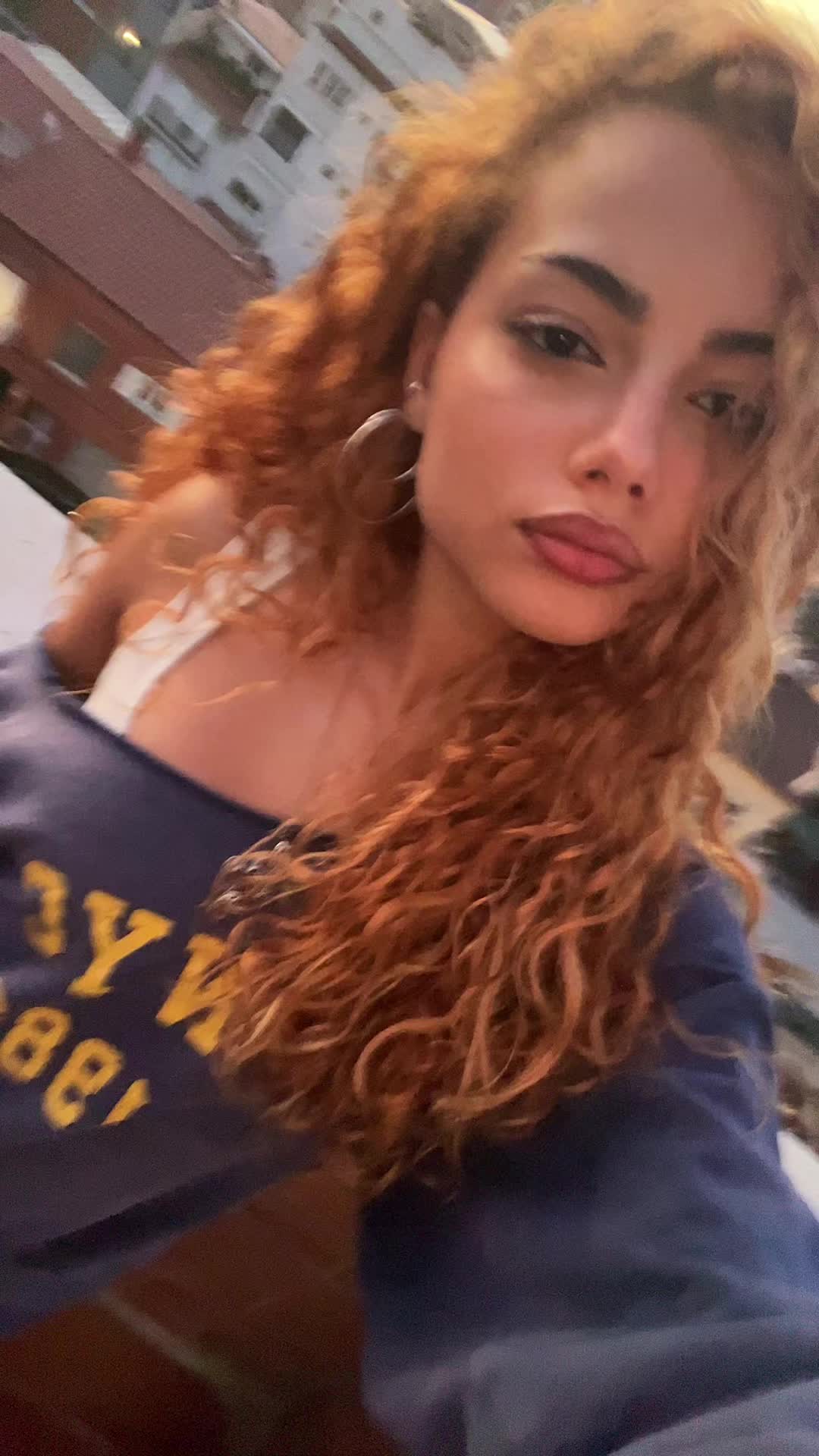 @Ana&iuml;s