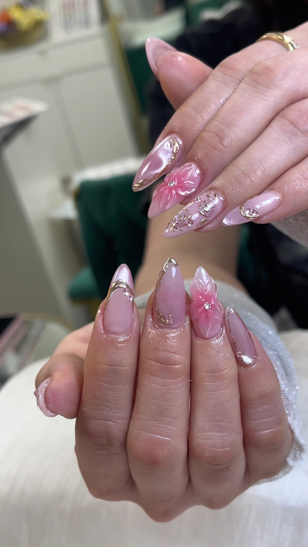 @Kim JJ / GelX - Nail Tech 🎀