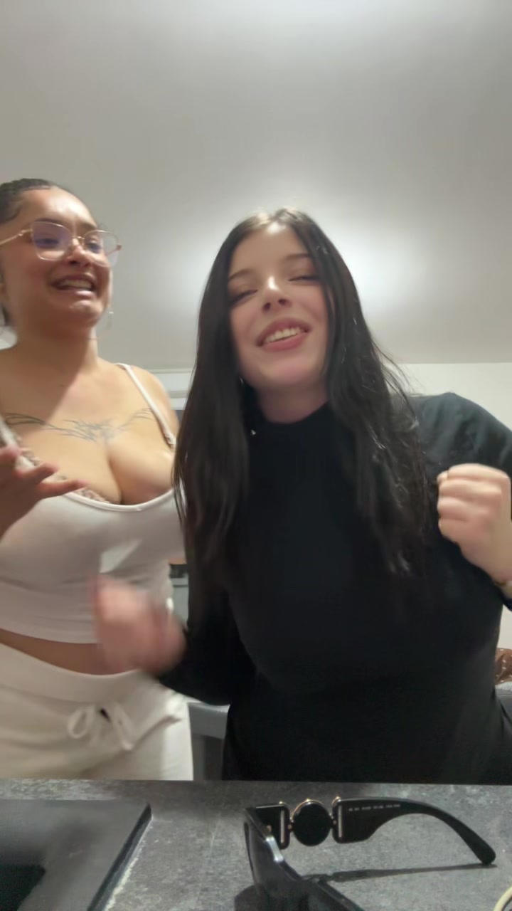 @Tastycassy