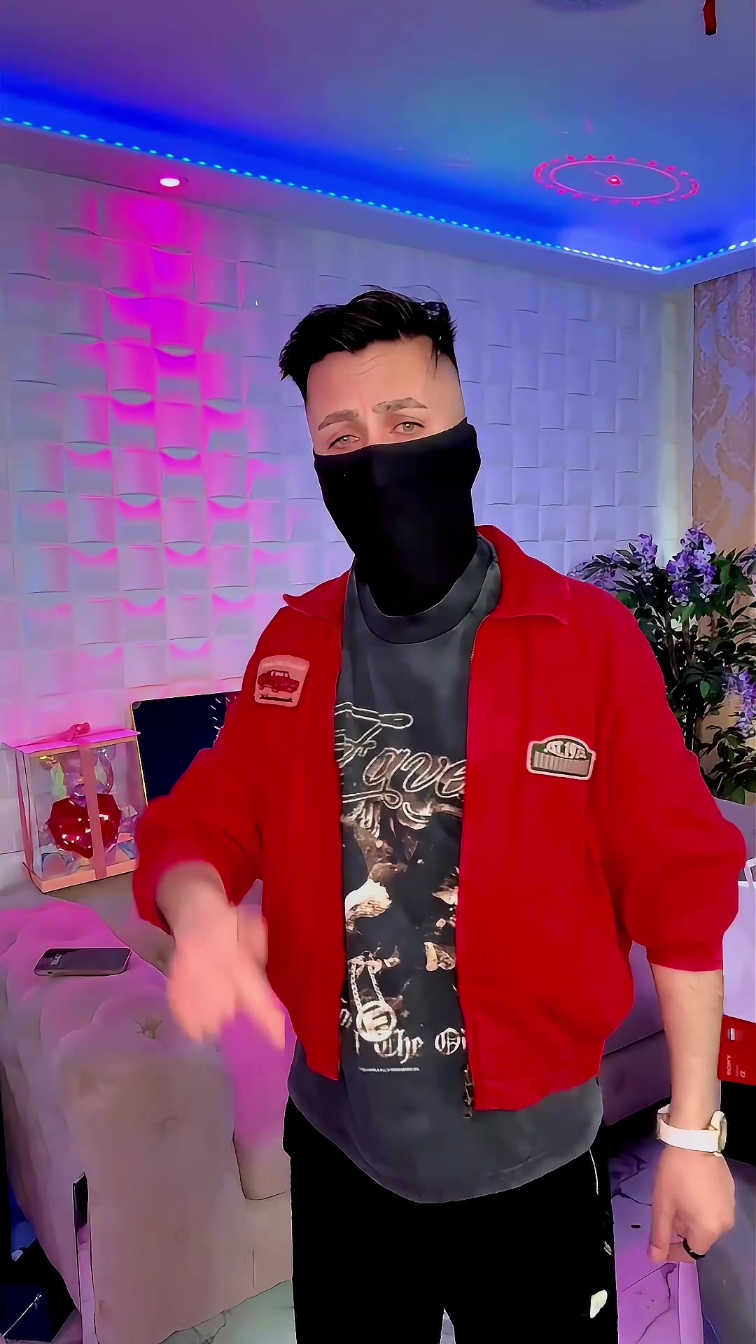@HJ