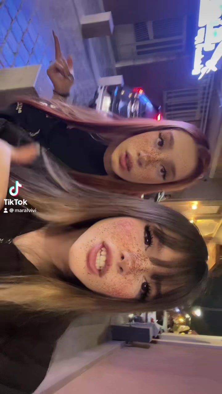 @Maralvivi