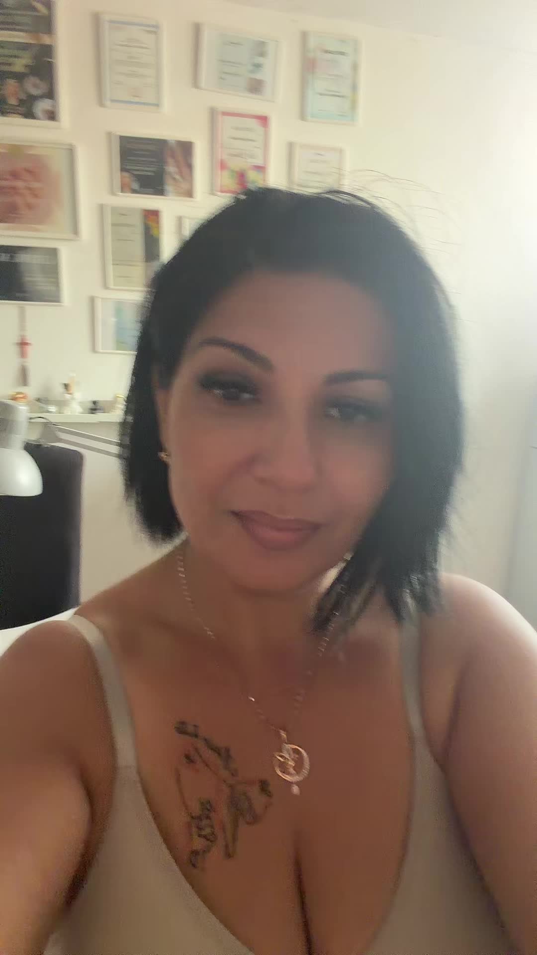@Anamaria