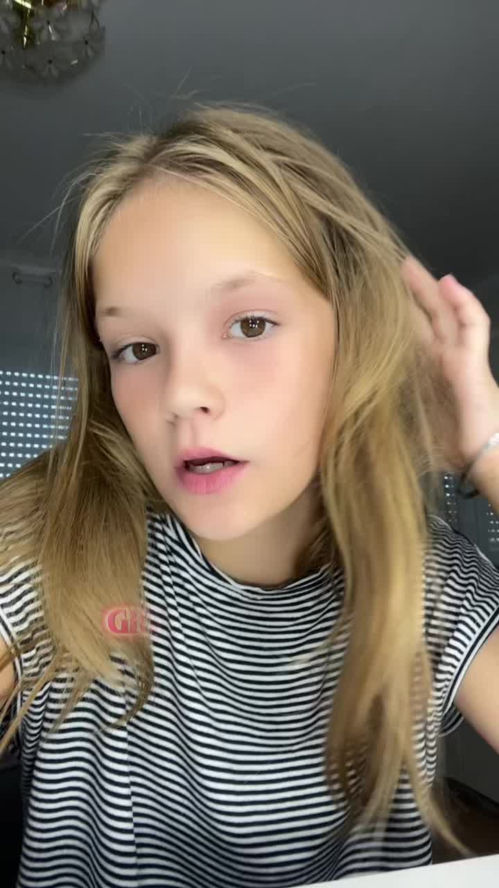 @J🙈