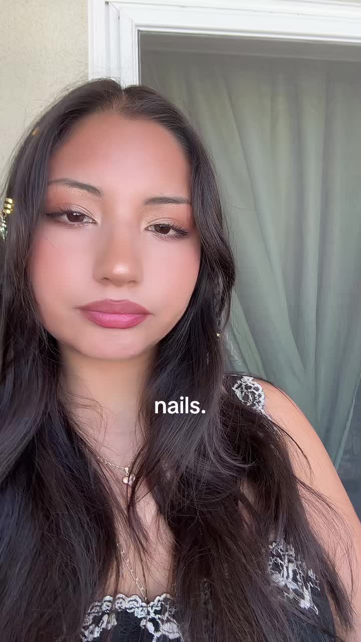 @StrawberryAri