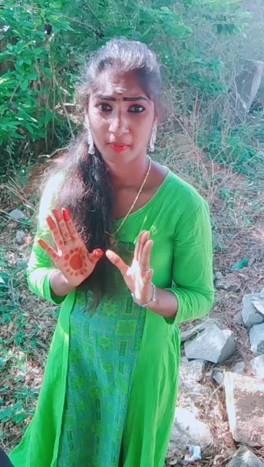@kaviya shalini